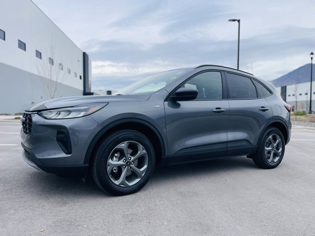 New 2025 Ford Escape ST-Line w/ Tech Pack #1