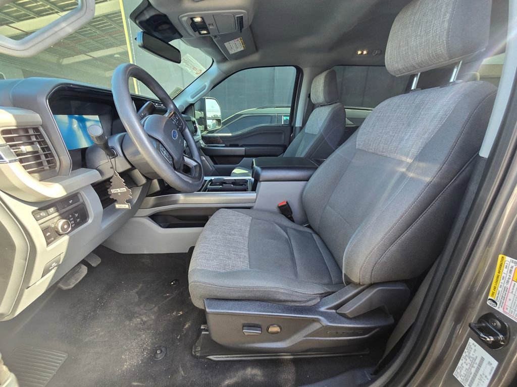 Used 2023 Ford F250 XLT w/ XLT Premium Package image 8
