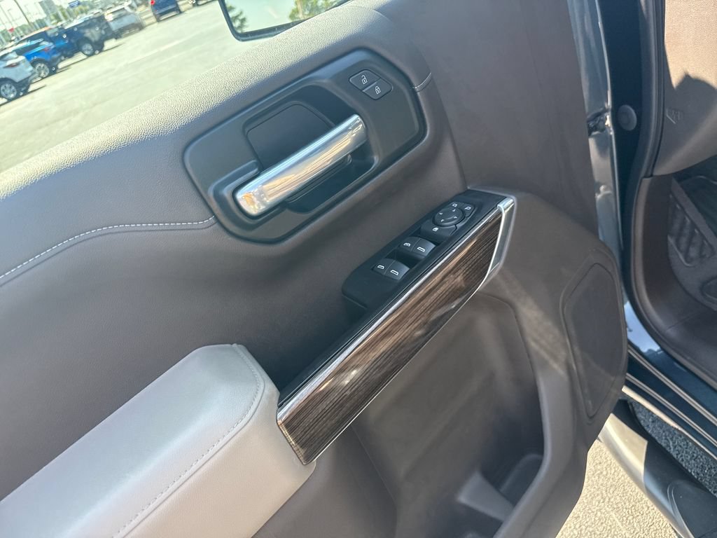 Used 2020 Chevrolet Silverado 1500 LT w/ All-Star Edition AWD/4WD image 24