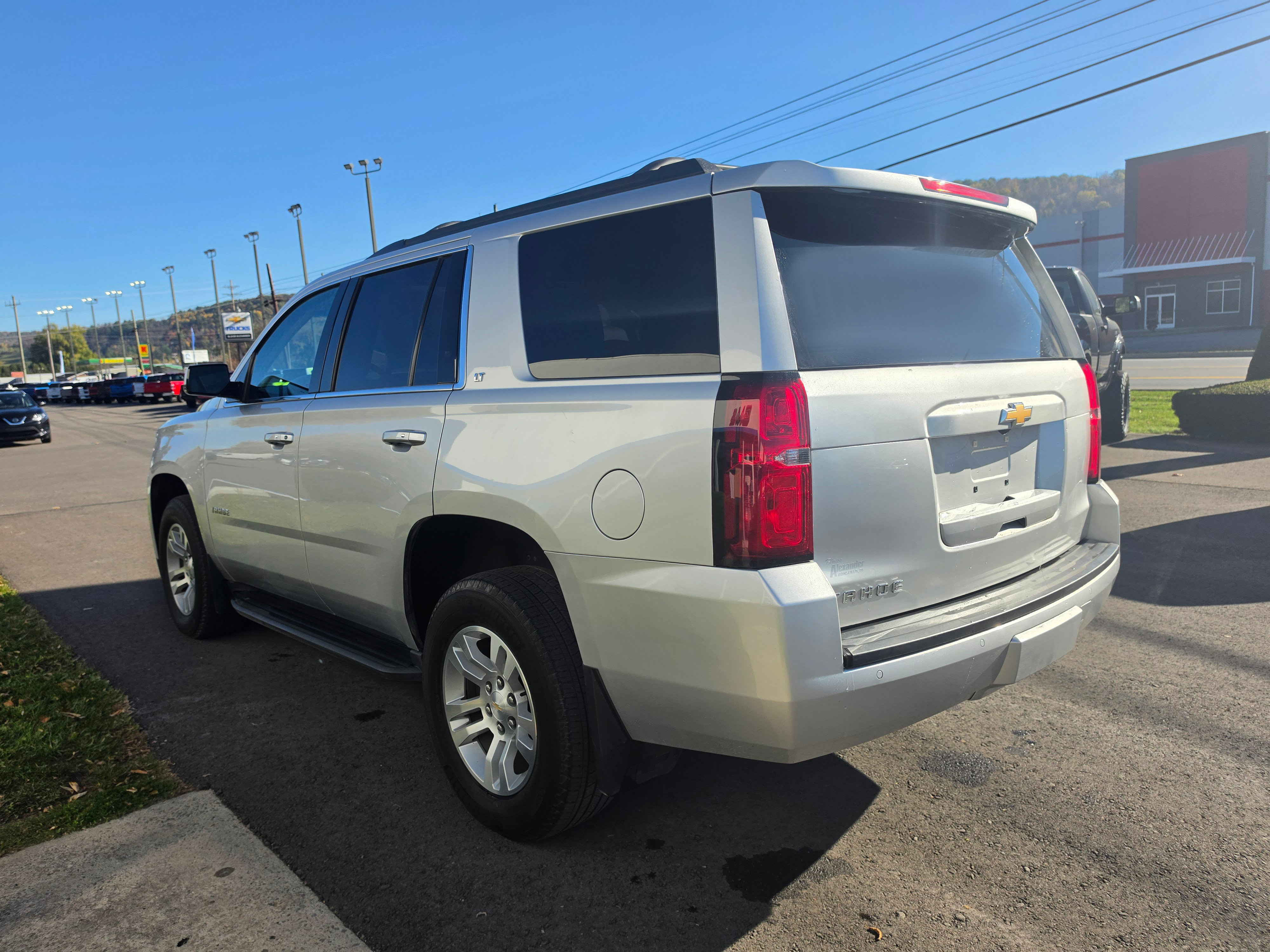 Used 2019 Chevrolet Tahoe LT AWD/4WD image 6
