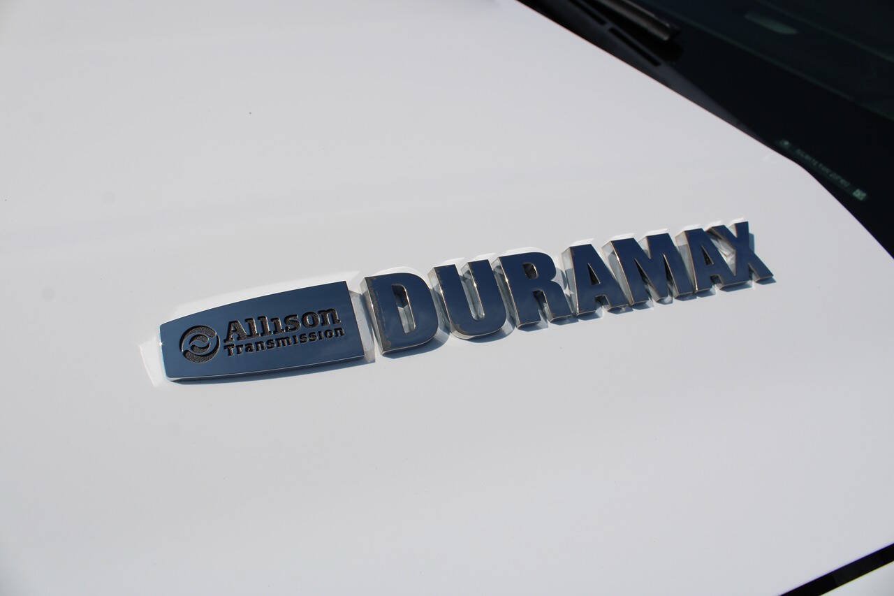 Used 2019 Chevrolet Silverado 3500 High Country w/ Duramax Plus Package AWD/4WD image 10