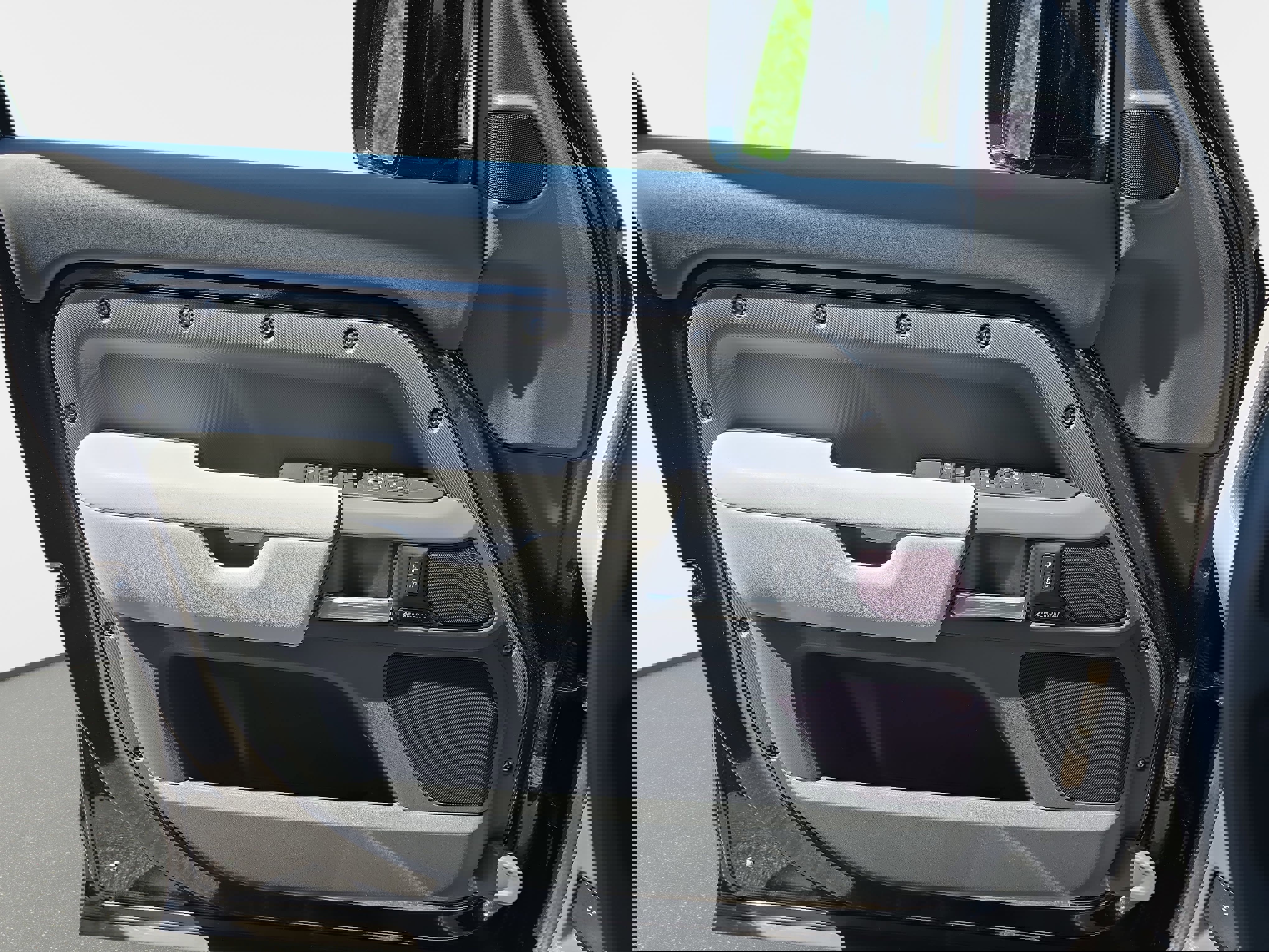 Used 2025 Land Rover Defender 110 S image 27