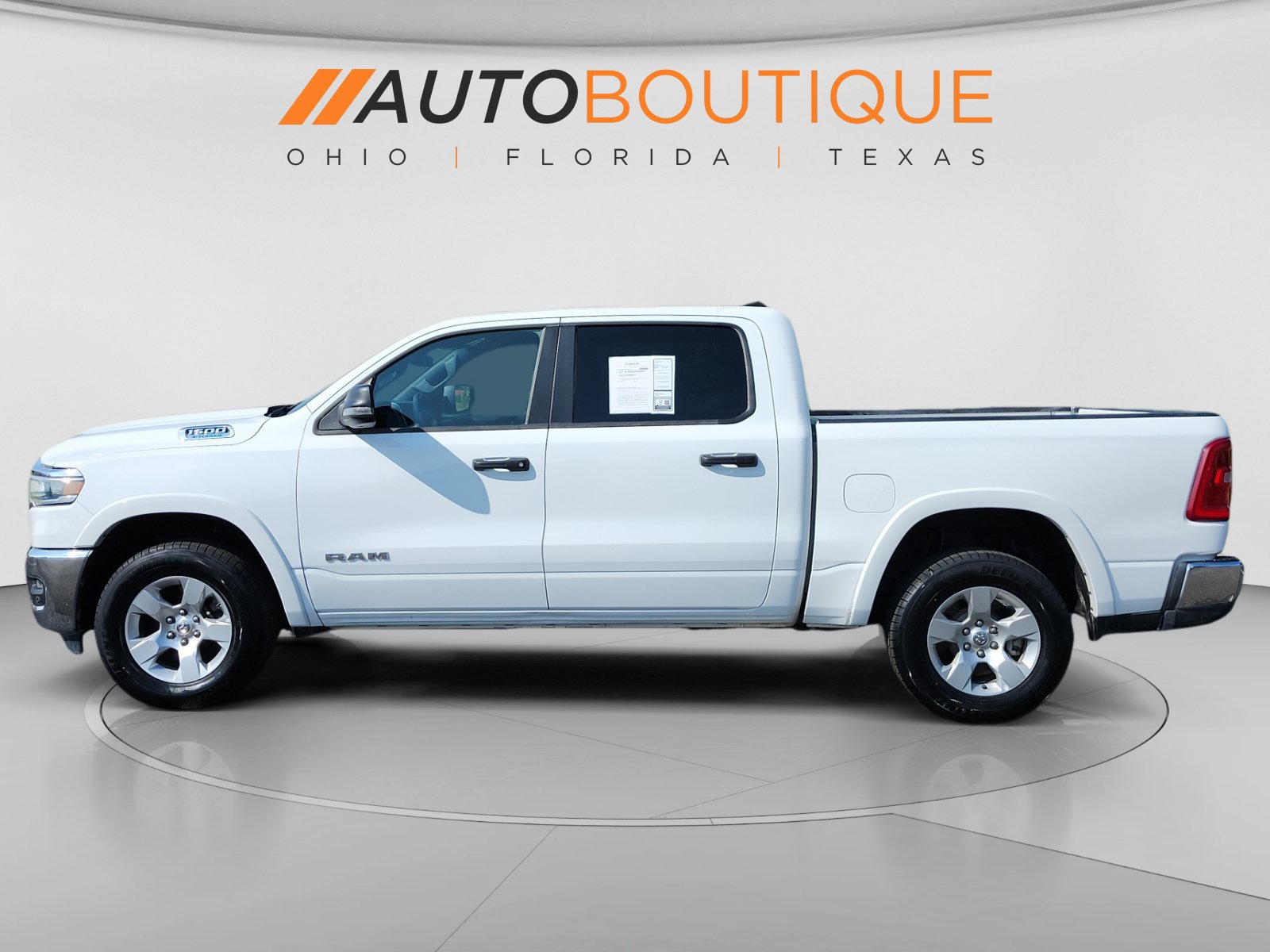 Used 2025 RAM 1500 Lone Star AWD/4WD image 2