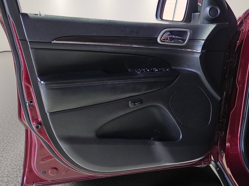 Used 2019 Jeep Grand Cherokee Limited RWD image 17