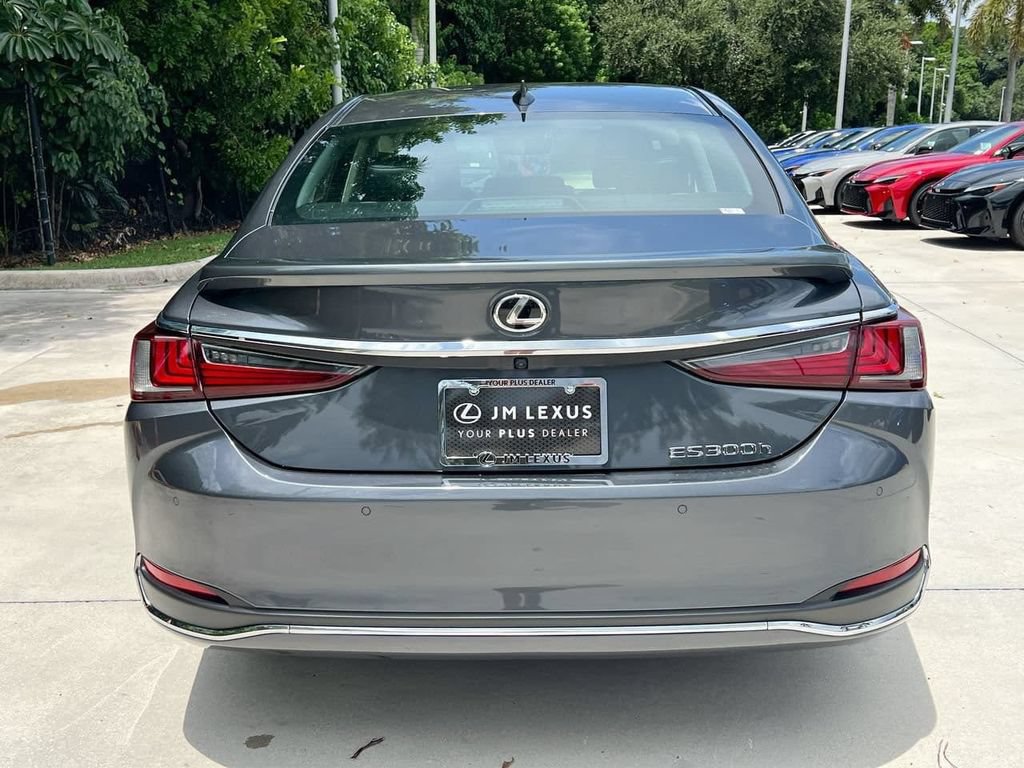 Certified 2025 Lexus ES 300h w/ Premium Package FWD image 6