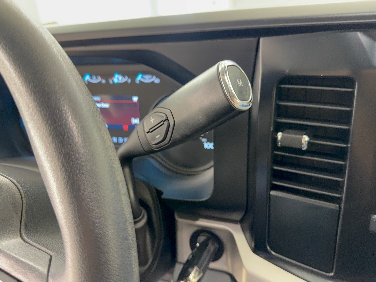 Used 2025 Ford F250 XLT w/ FX4 Off-Road Package AWD/4WD image 21