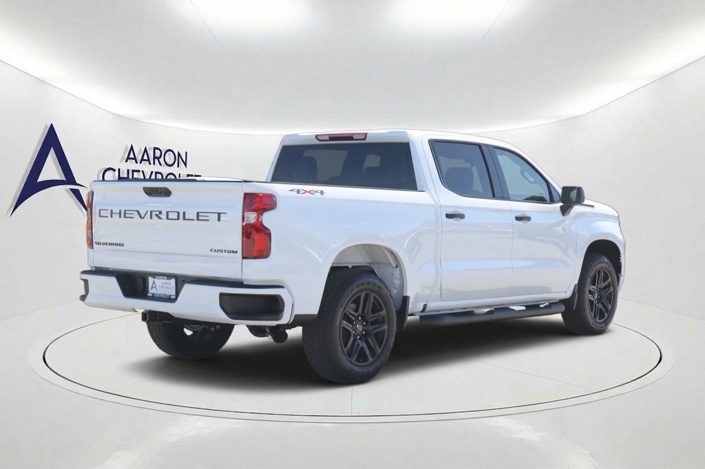 New 2026 Chevrolet Silverado 1500 Custom w/ Turbomax Blackout Package AWD/4WD image 4