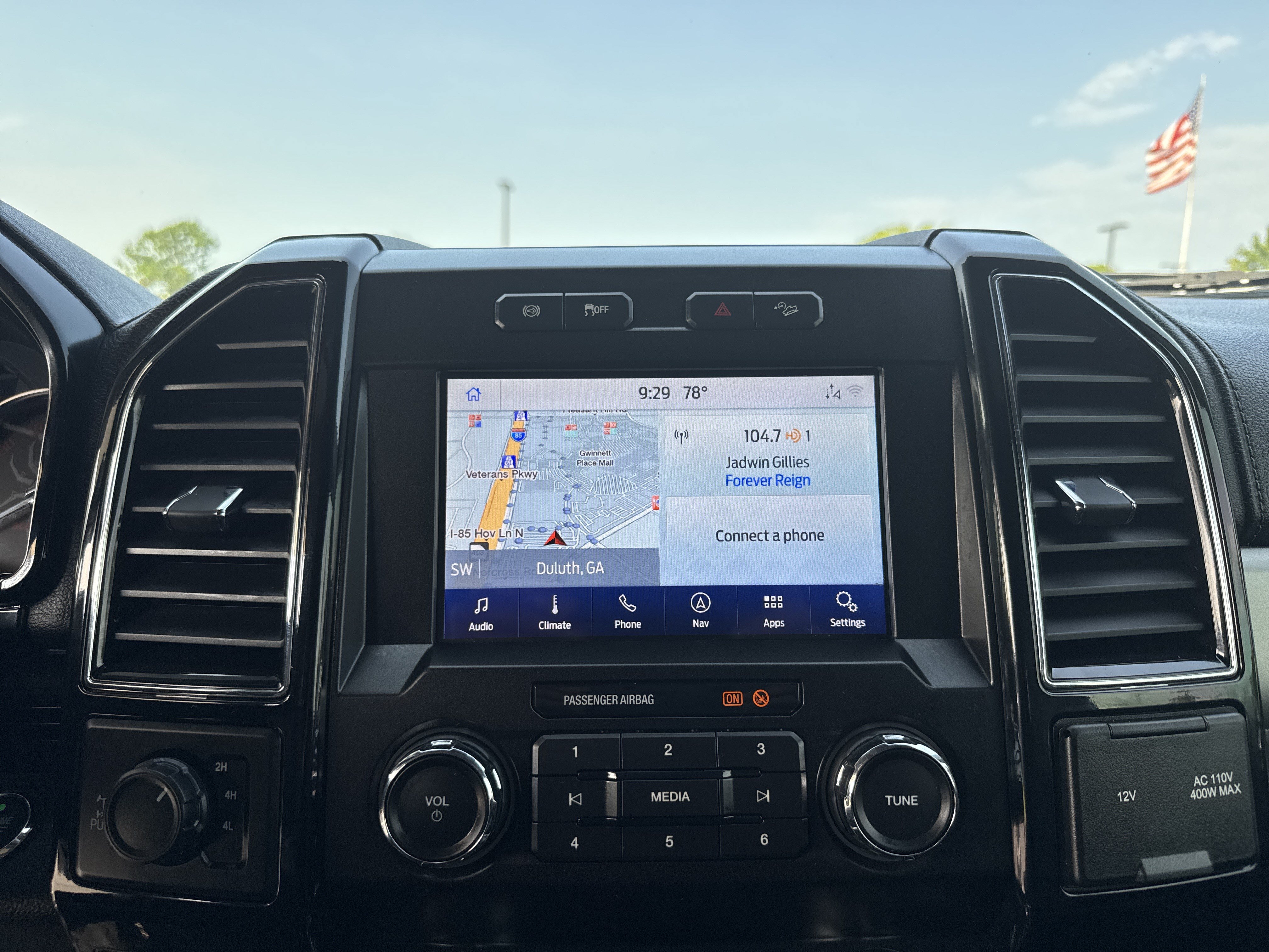 Used 2021 Ford F250 Lariat w/ Lariat Ultimate Package AWD/4WD image 24