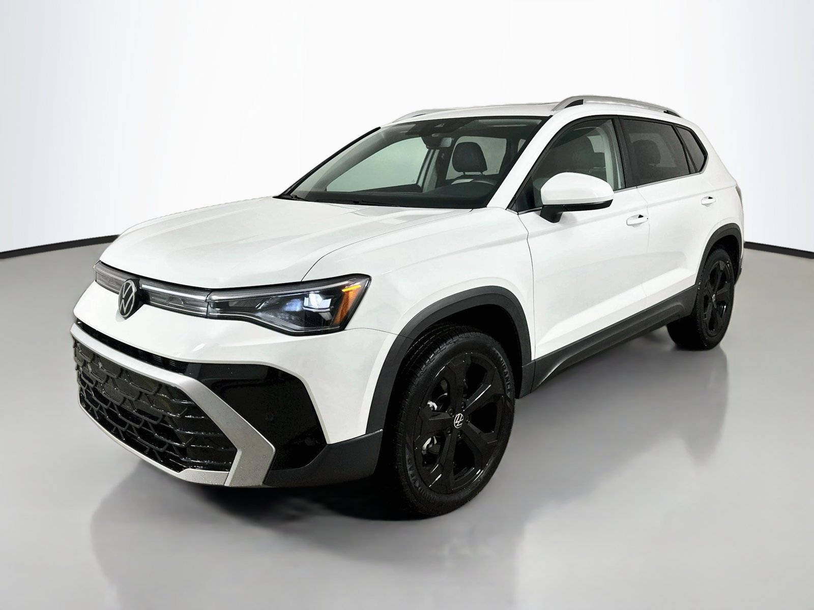 Used 2025 Volkswagen Taos SEL