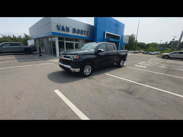 Certified 2024 Chevrolet Silverado 1500 LT AWD/4WD image 4