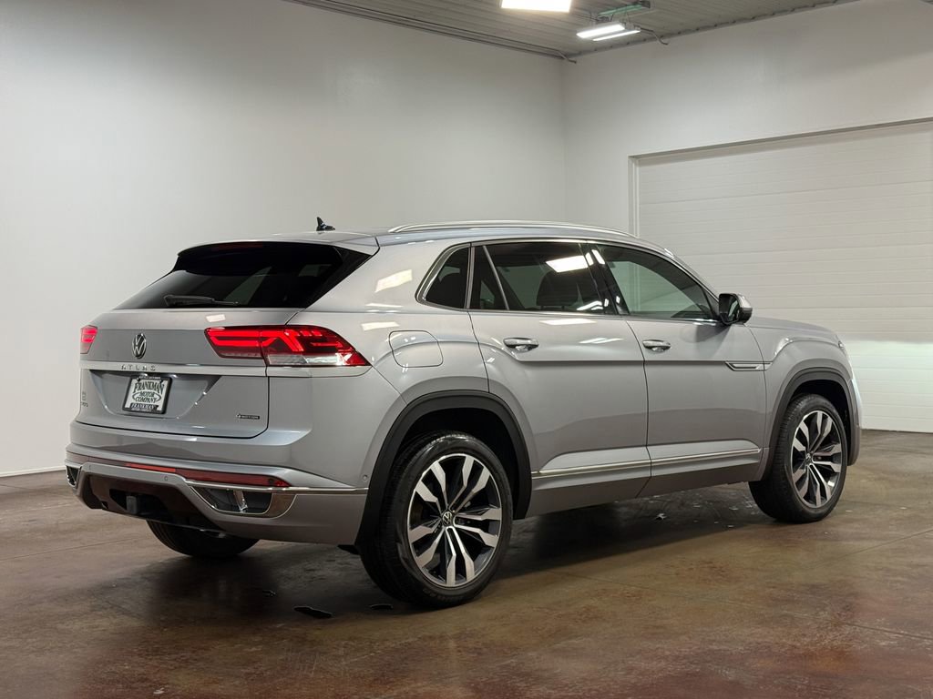 Used 2023 Volkswagen Atlas Cross Sport SEL Premium R-Line image 4