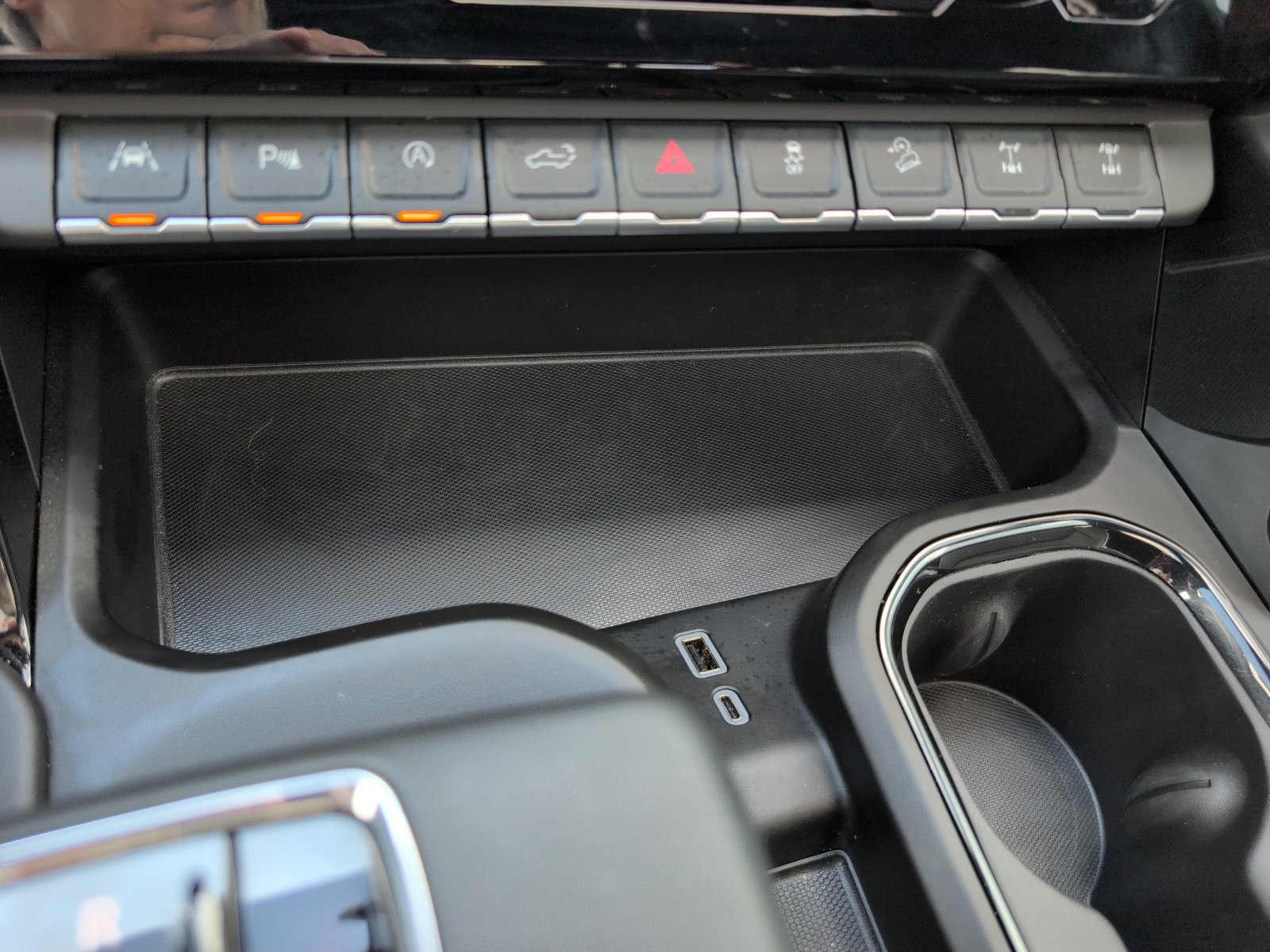 Used 2025 GMC Sierra 1500 AT4X AWD/4WD image 34