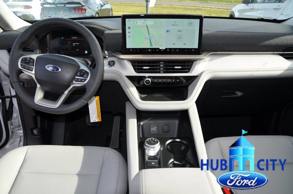 New 2026 Ford Explorer Active w/ Active Comfort Package image 12