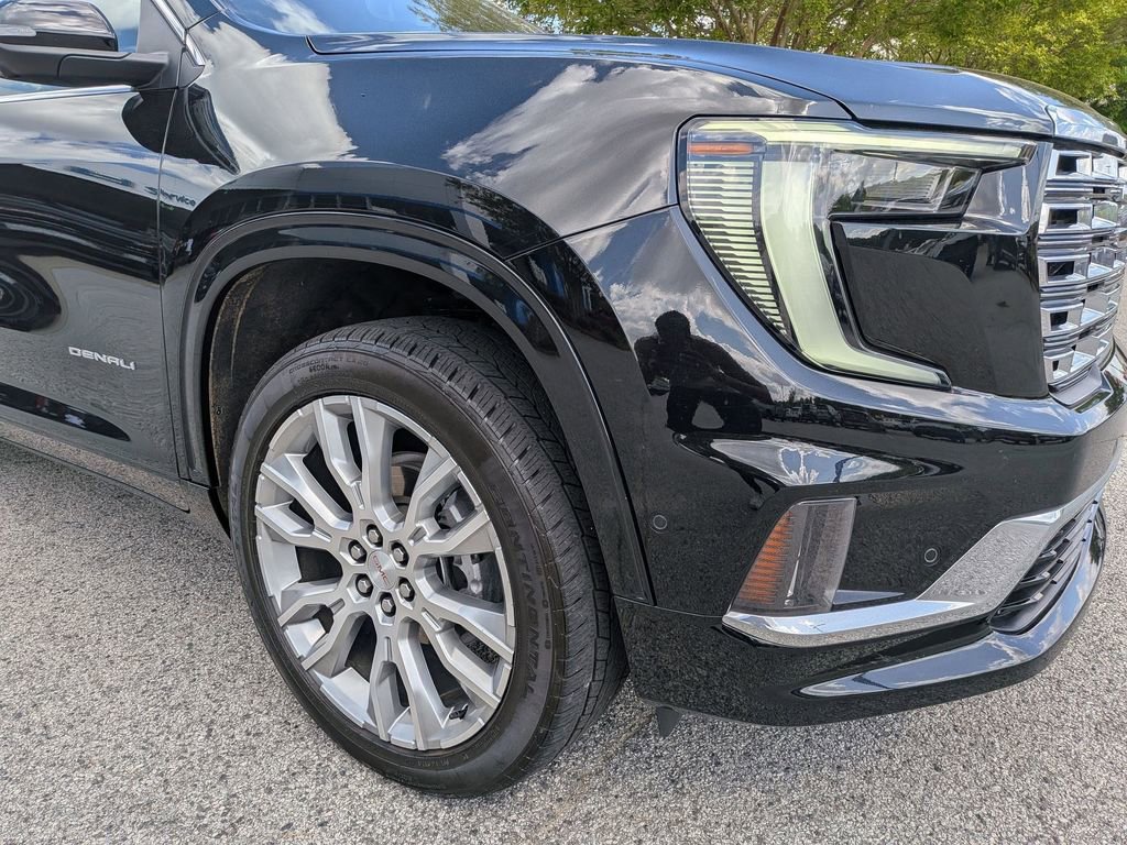 Used 2024 GMC Acadia Denali w/ Super Cruise Package image 10