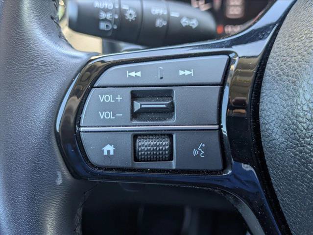 Used 2023 Honda Pilot Touring image 11