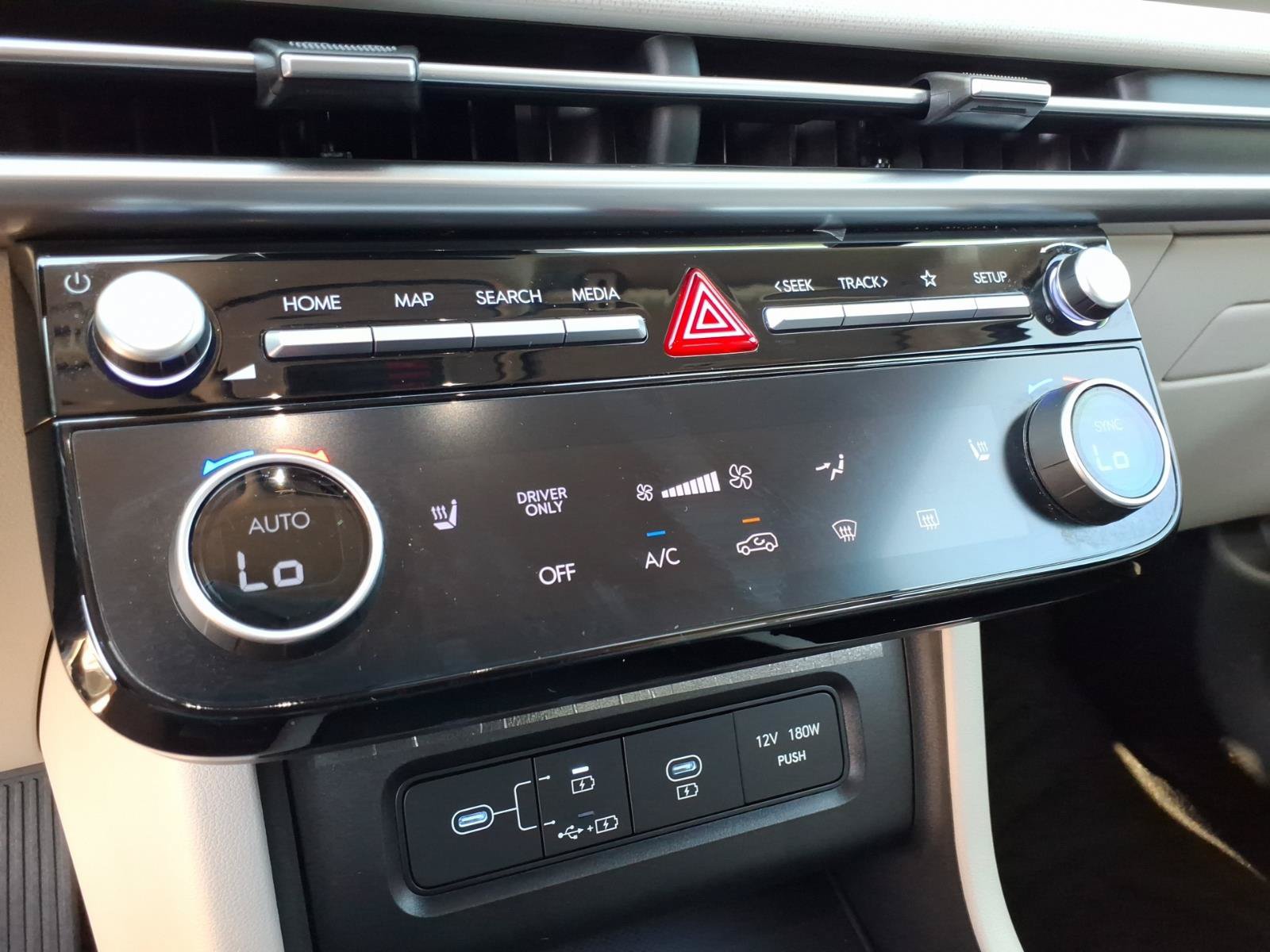 Certified 2025 Hyundai Tucson SEL AWD/4WD image 22