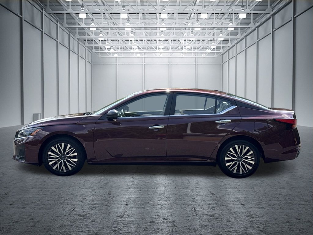 Certified 2025 Nissan Altima 2.5 SV FWD image 4