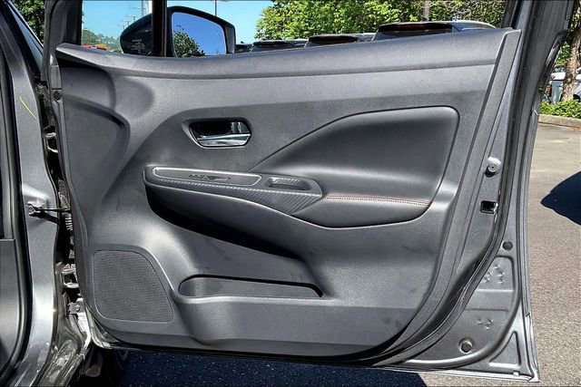 New 2025 Nissan Versa SR w/ Trunk Package image 26