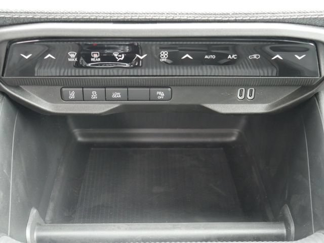 New 2026 Jeep Cherokee Laredo AWD/4WD image 21