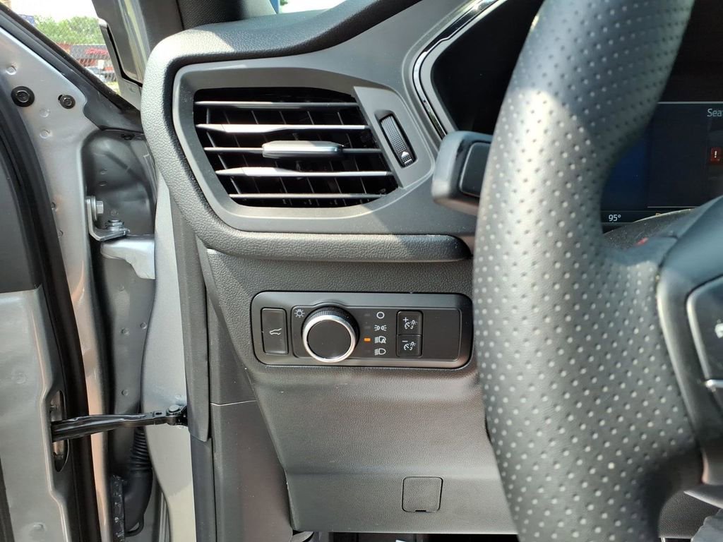 Used 2024 Ford Escape ST-Line w/ Tech Pack #1 AWD/4WD image 16