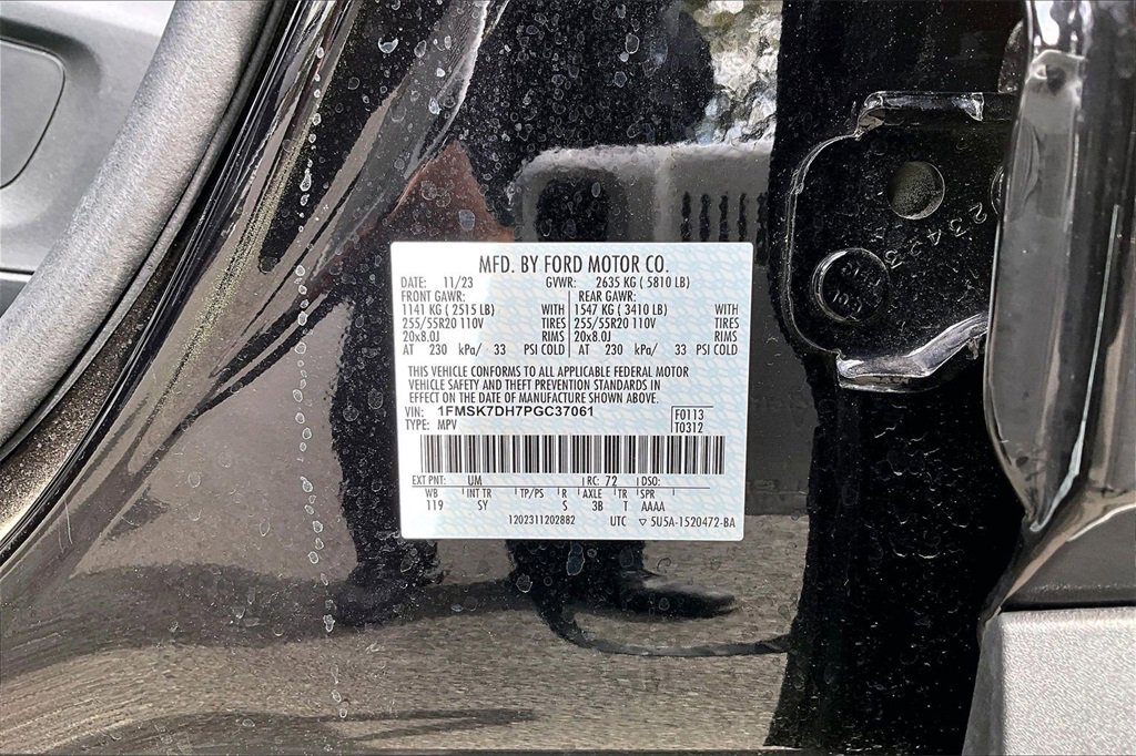 Used 2023 Ford Explorer XLT w/ Equipment Group 202A image 21