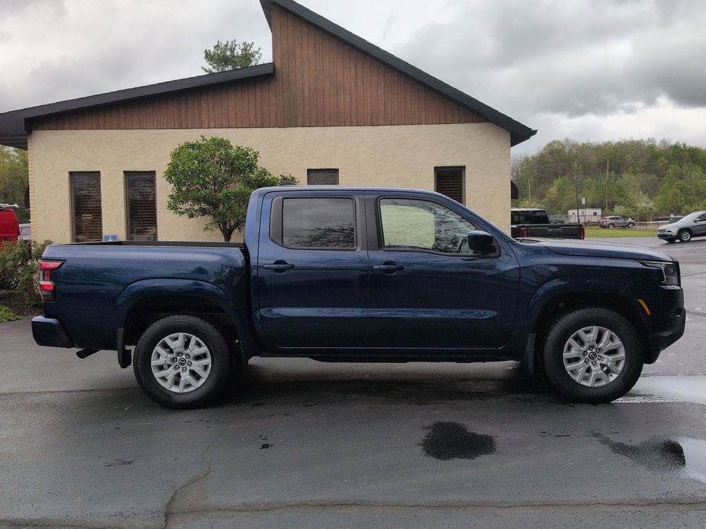 Used 2022 Nissan Frontier SV w/ Technology Package AWD/4WD image 4