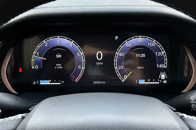 Used 2023 Jeep Grand Cherokee Limited image 27