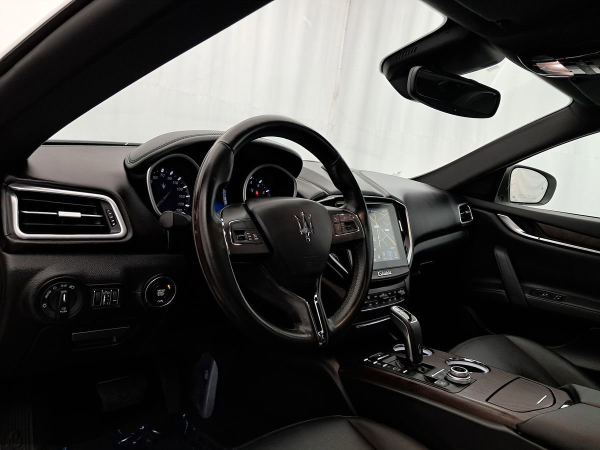 Used 2019 Maserati Ghibli S Q4 AWD/4WD image 6