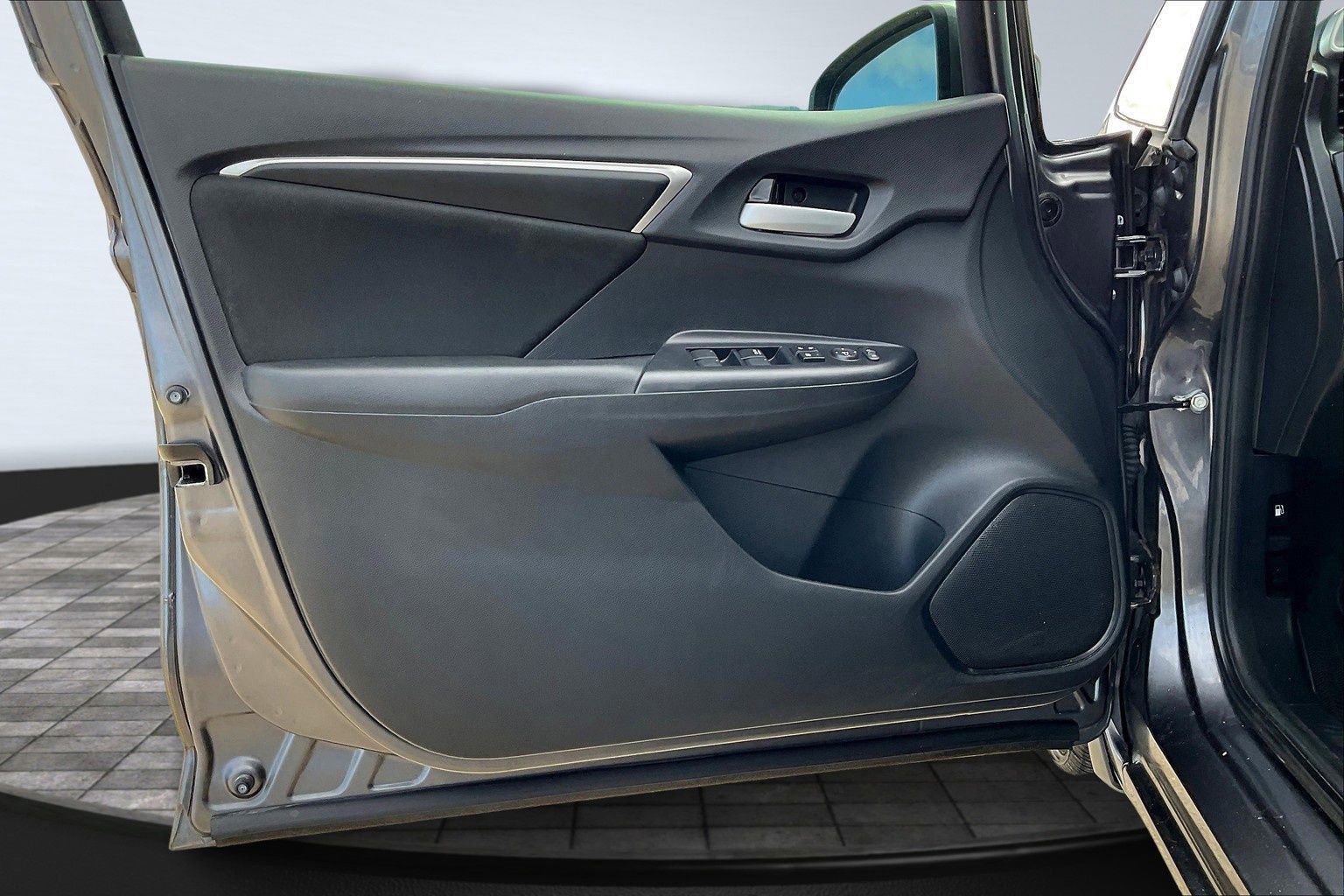 Used 2019 Honda Fit LX image 25