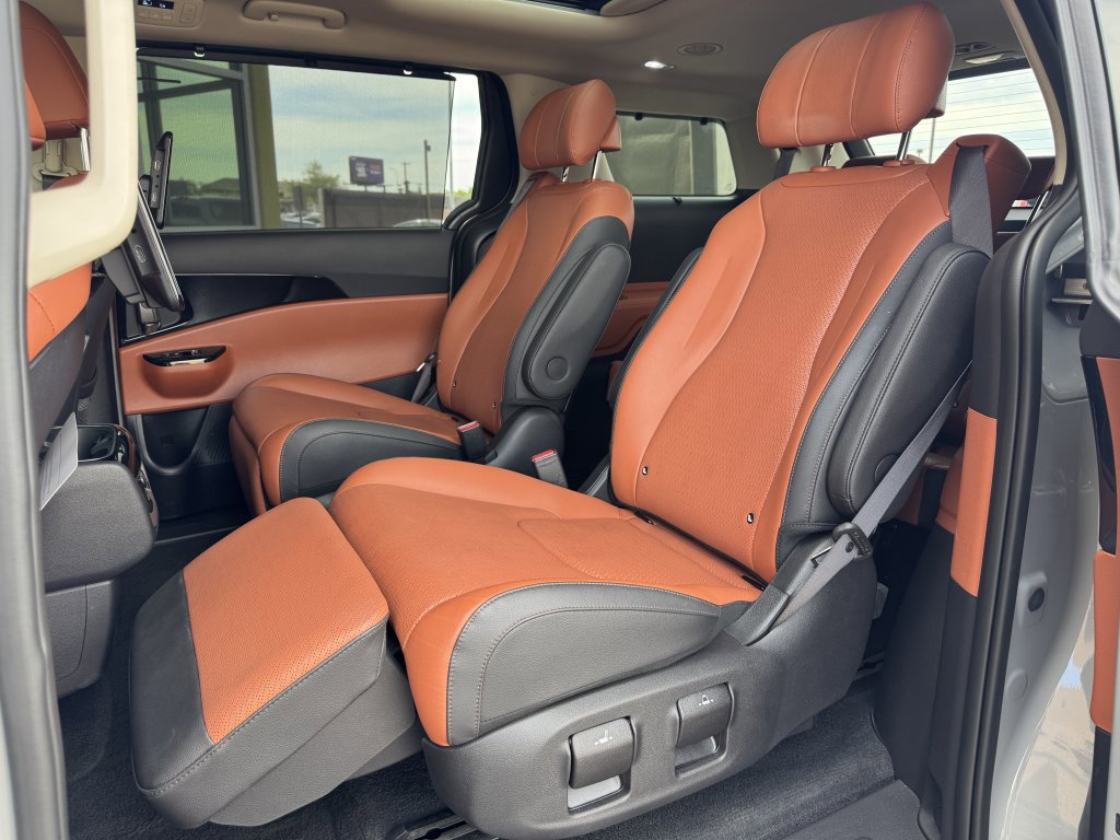 Used 2024 Kia Carnival SX Prestige FWD image 41