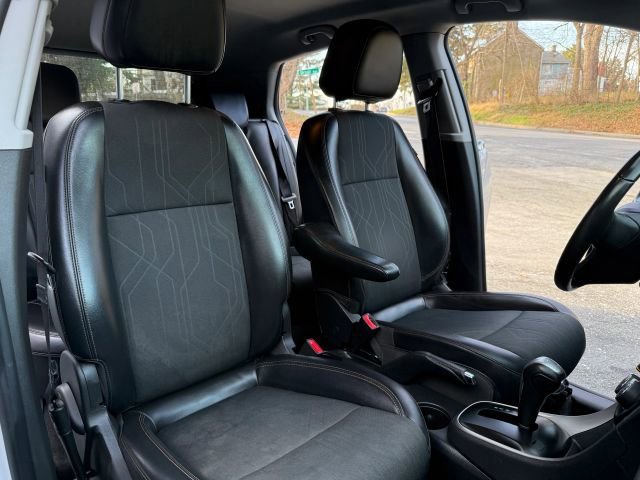 Used 2019 Chevrolet Trax LT w/ LT Convenience Package image 20