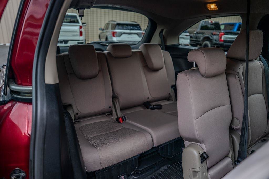 Used 2022 Honda Odyssey EX image 25