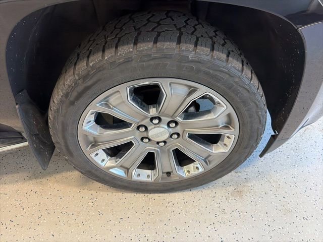 Used 2016 GMC Yukon Denali AWD/4WD image 11