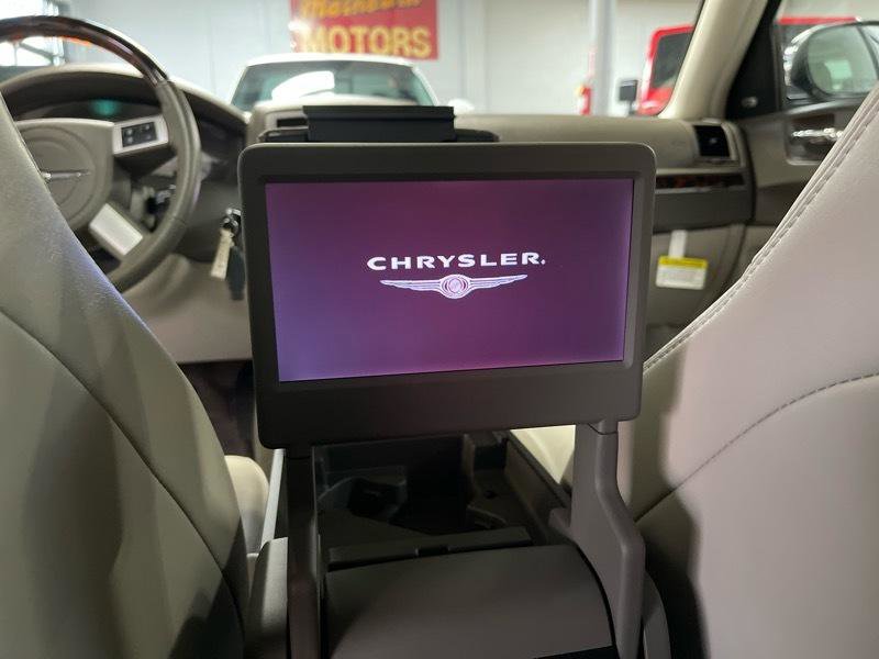 Used 2008 Chrysler 300 C w/ Sound Group II image 39