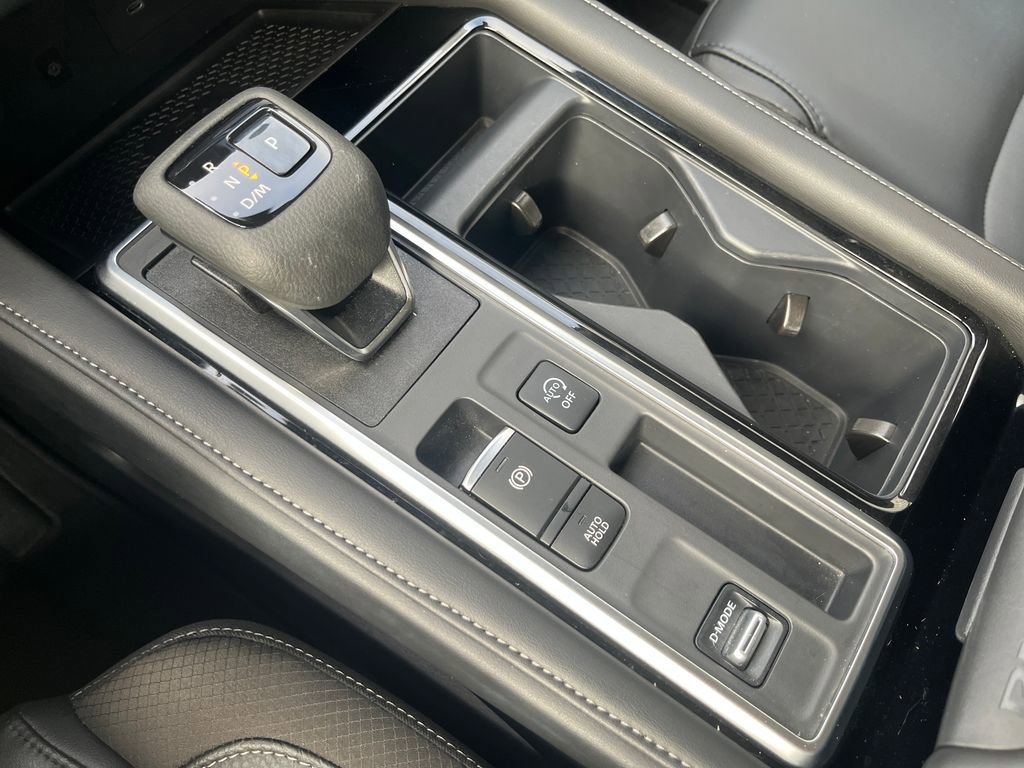 Used 2025 Nissan Pathfinder SL image 21