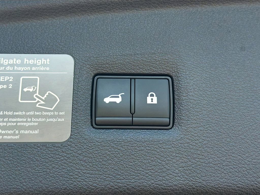 Used 2025 INFINITI QX55 Essential AWD/4WD image 13
