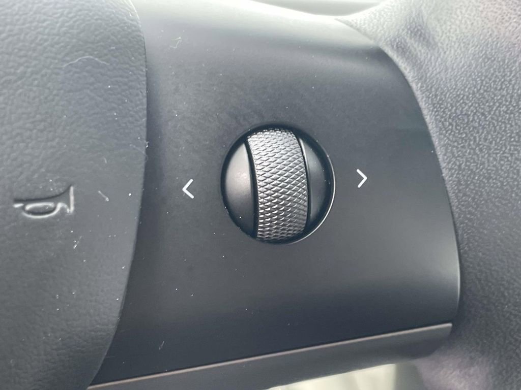 Used 2023 Tesla Model Y Long Range image 20