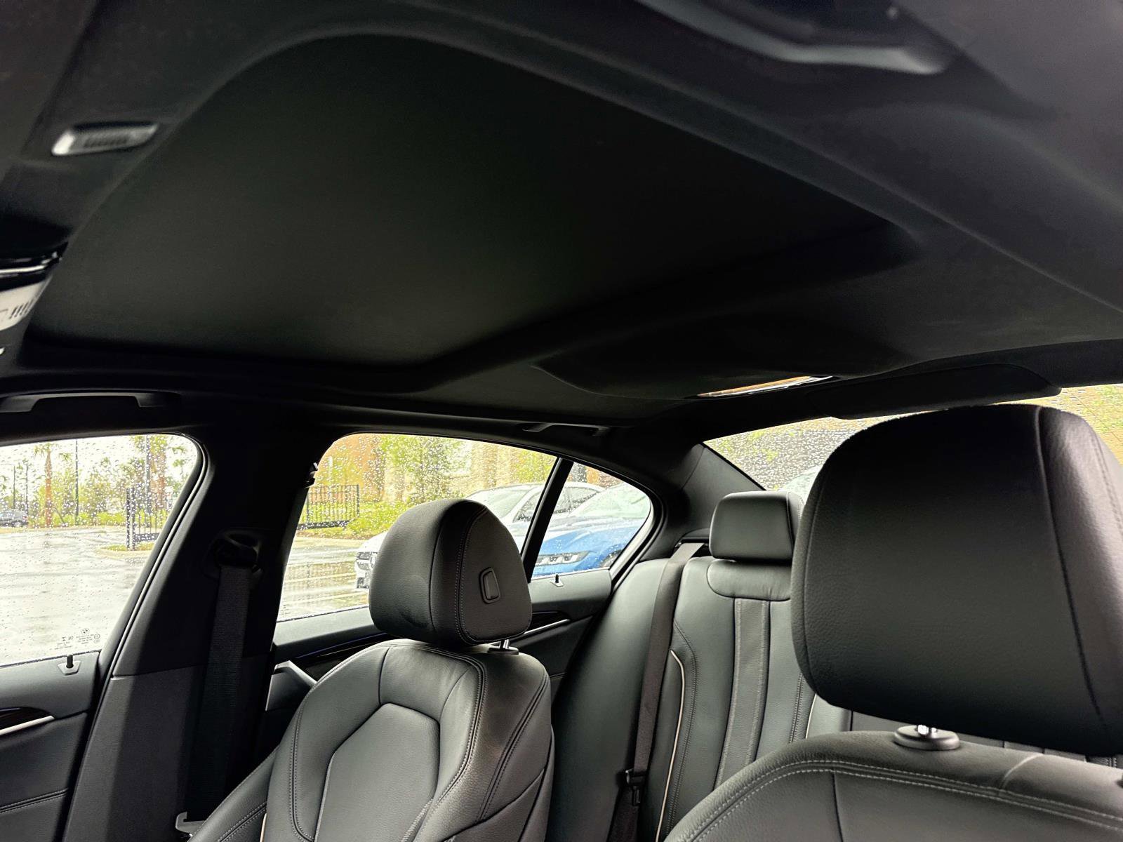 Used 2023 BMW 530e xDrive w/ Premium Package image 22