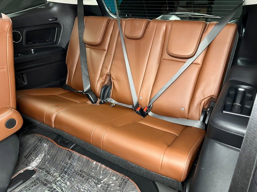 Used 2024 Subaru Ascent Touring w/ Popular Package #2 image 16