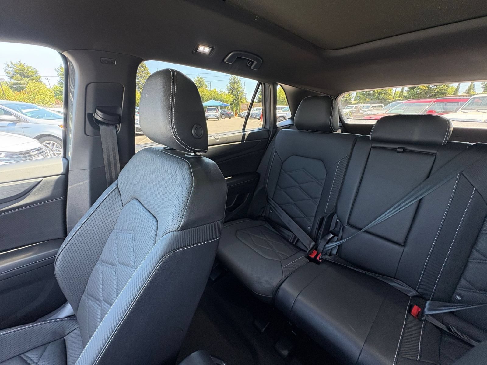 Used 2026 Volkswagen Atlas Cross Sport SE AWD/4WD image 43