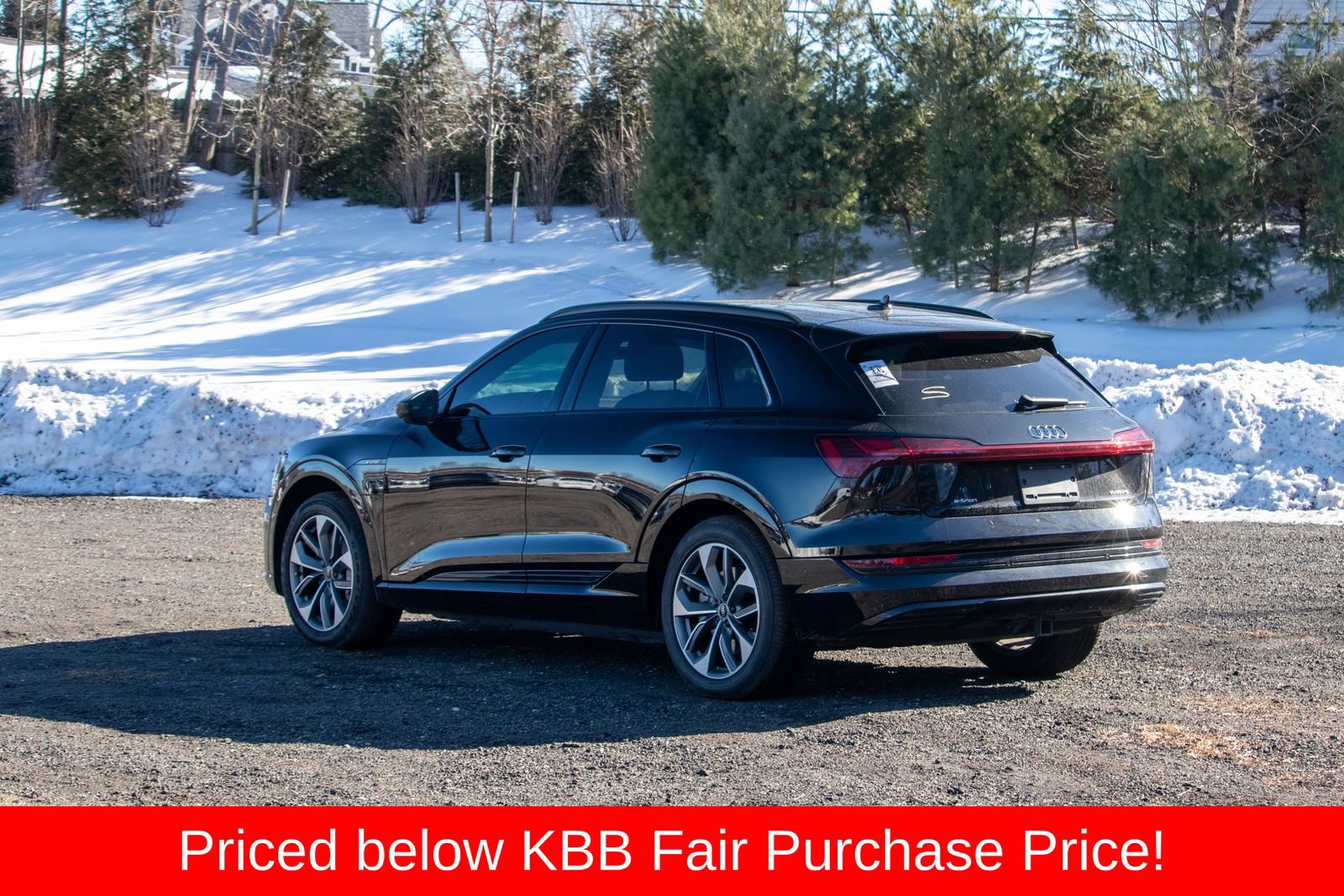 Used 2021 Audi e-tron Premium Plus w/ Premium Plus Package image 5