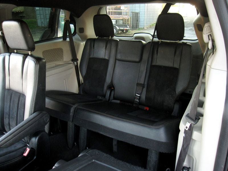 Used 2018 Dodge Grand Caravan SXT FWD image 26