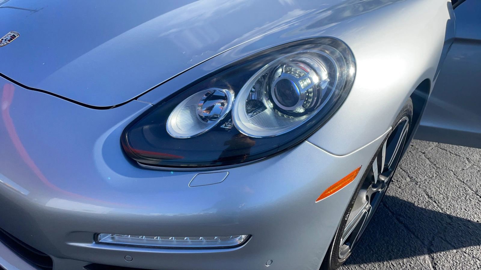 Used 2015 Porsche Panamera S RWD image 48