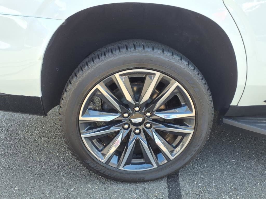 Certified 2022 Cadillac Escalade Sport Platinum w/ LPO, Floor Liner Package image 9