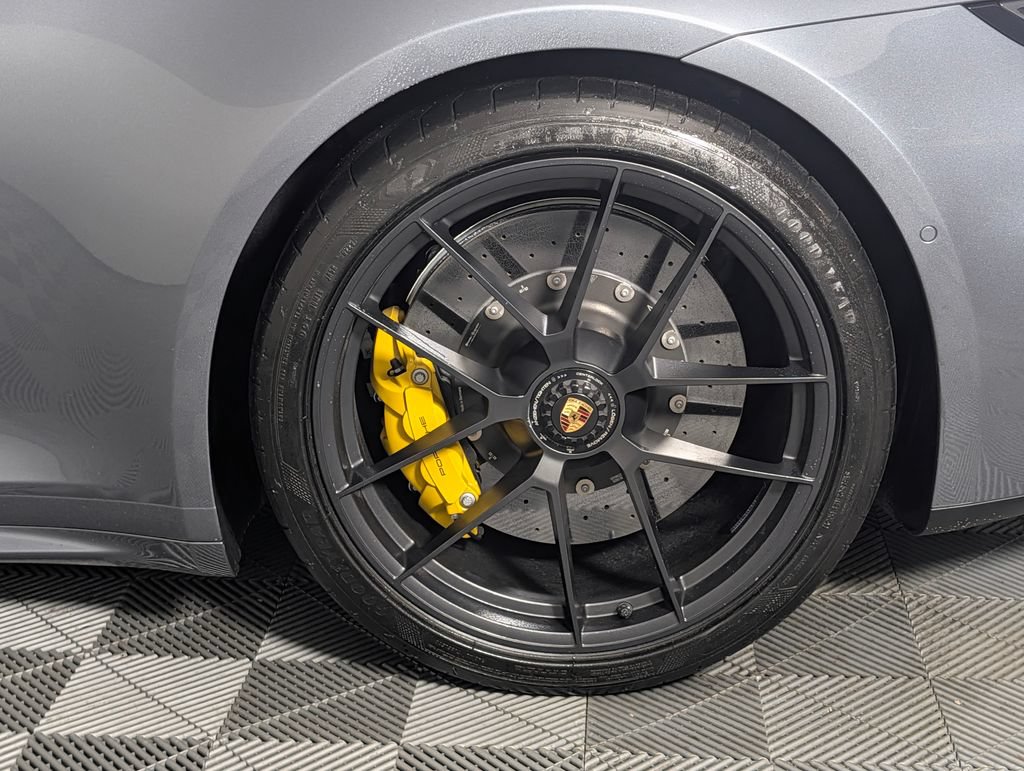Certified 2025 Porsche 911 Carrera 4 GTS AWD/4WD image 12