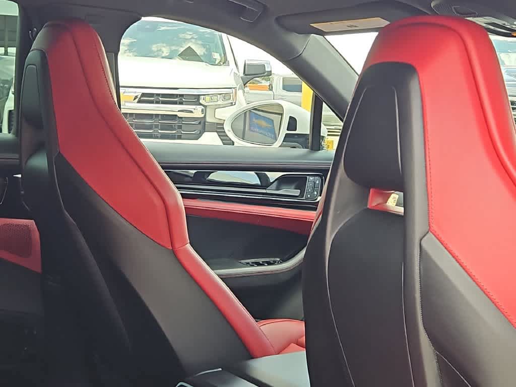 Used 2026 Porsche Panamera 4 AWD/4WD image 17