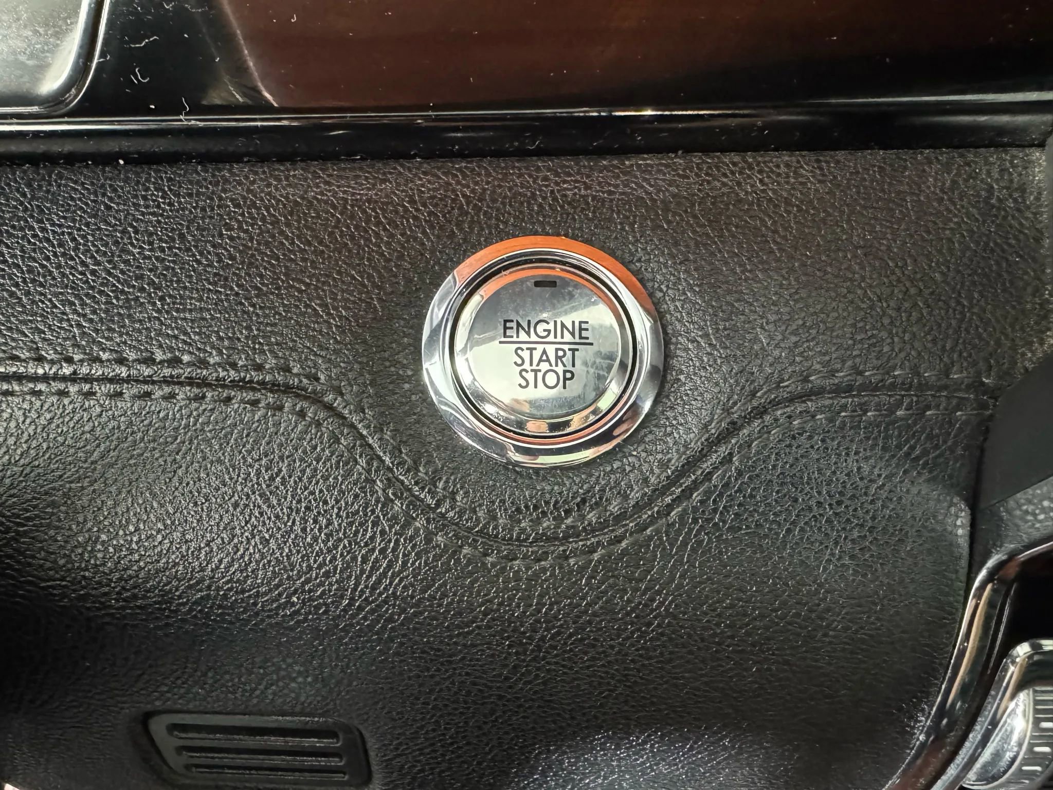 Used 2020 Lincoln Navigator L Reserve w/ Equipment Group 208A Reserve image 18