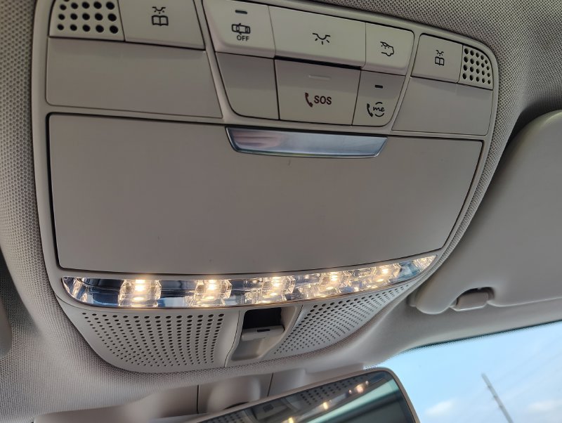 Used 2020 Mercedes-Benz GLC 300 4MATIC image 19