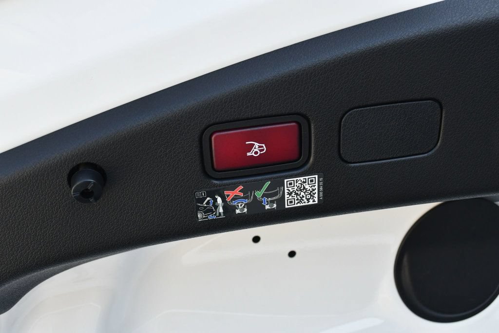 Used 2024 Mercedes-Benz CLE 300 4MATIC Cabriolet image 17