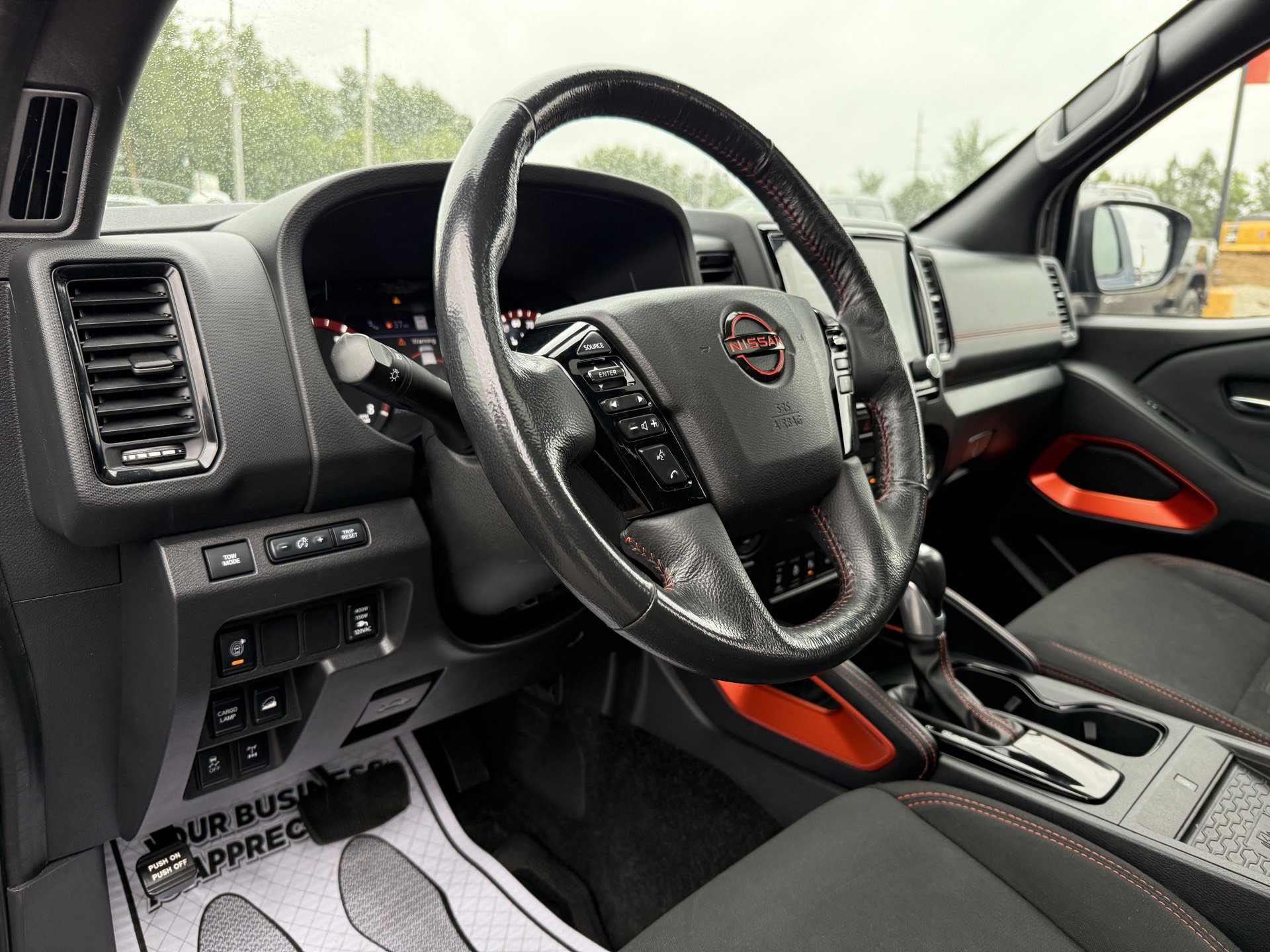 Used 2022 Nissan Frontier S AWD/4WD image 19